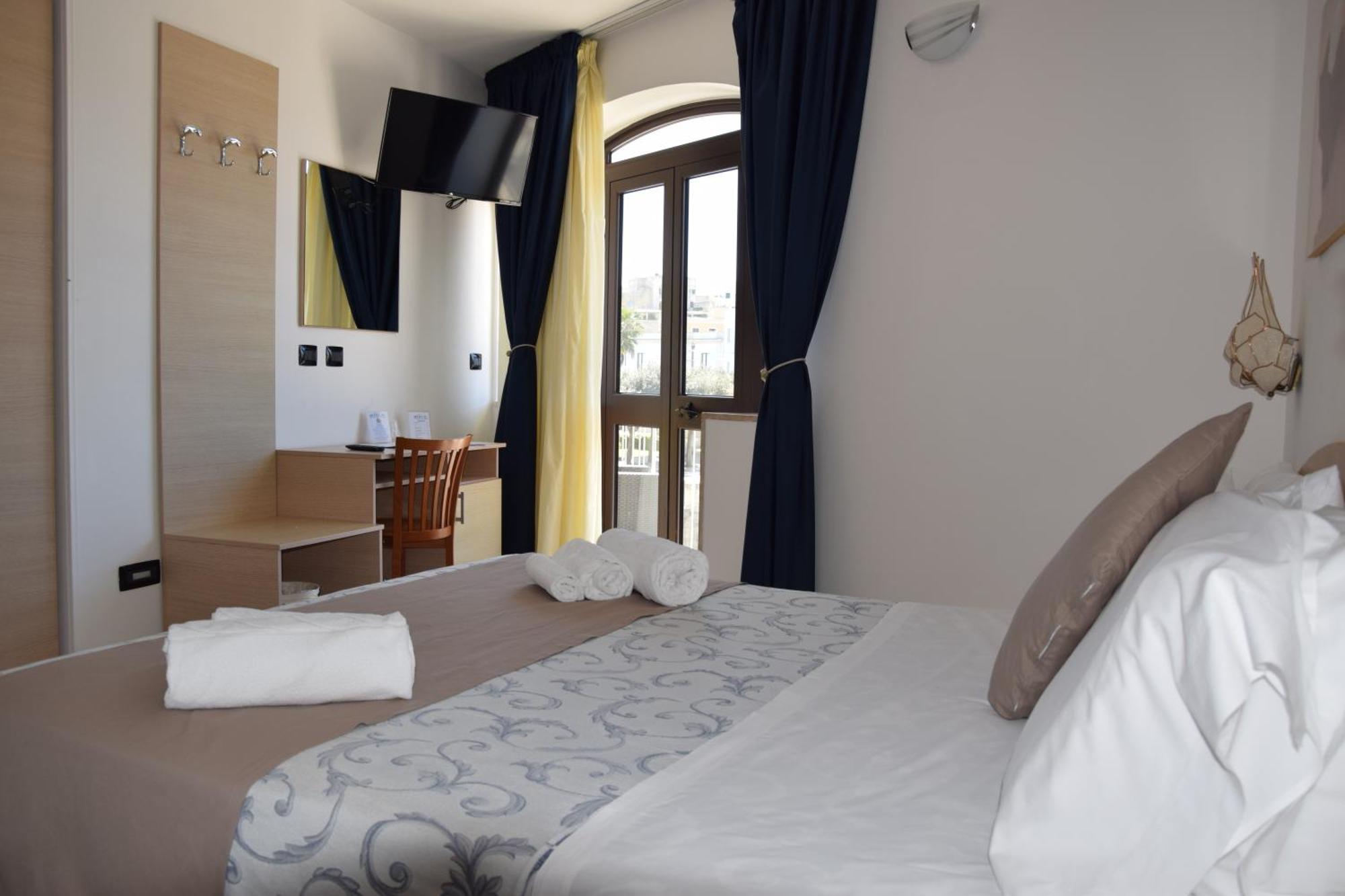 Hotel Profumo Di Mare Otranto Exteriör bild